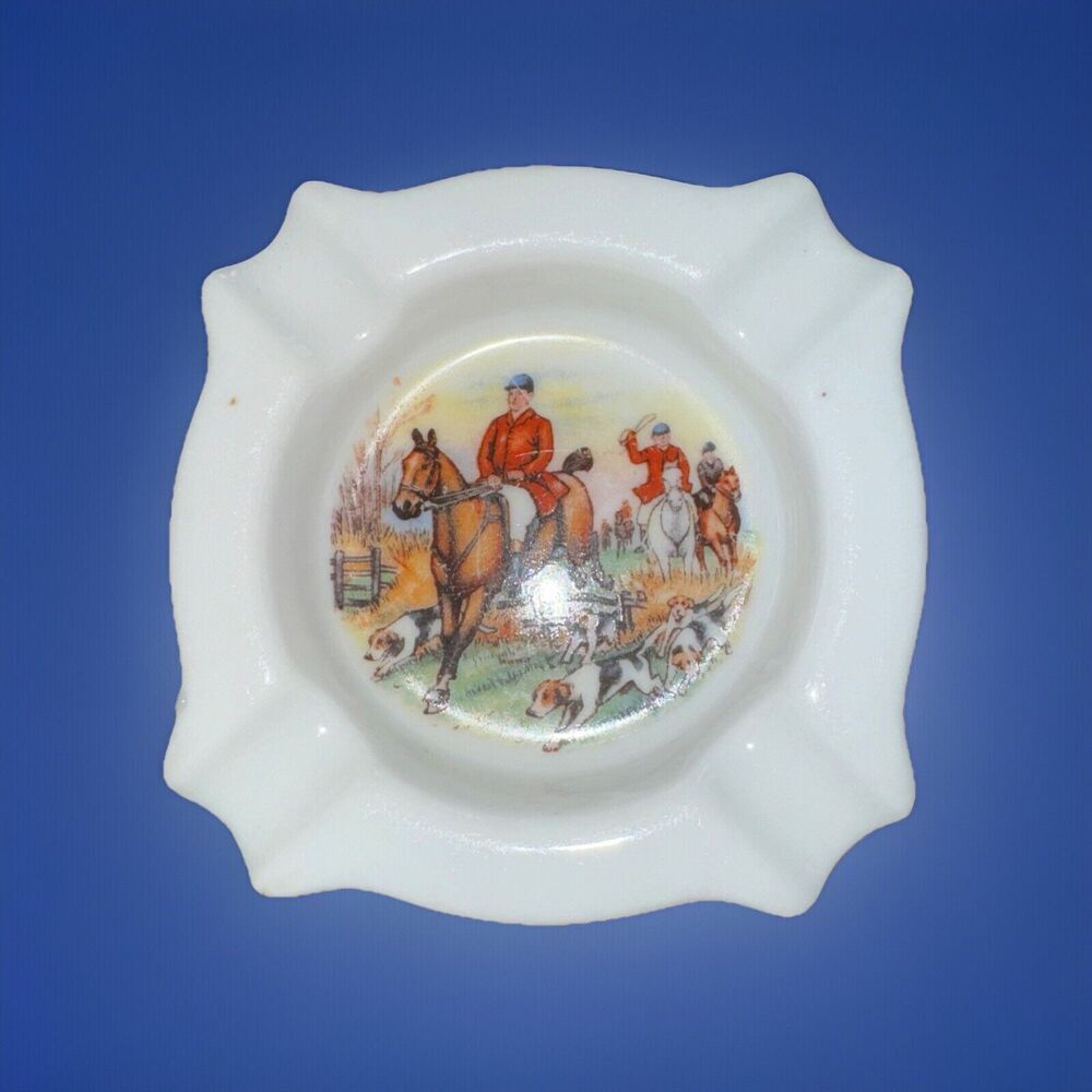 Vintage Fox Hunting Scene Small Ashtray Gold Castle Japan Equestrian Decorative